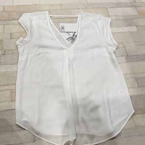 DR2 White V-Neck Cap Sleeve Blouse with Pleat Front